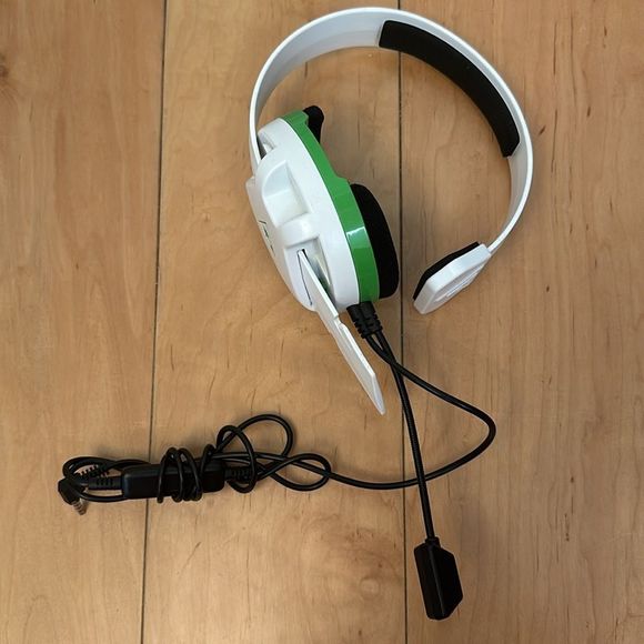 Gaming Headset, Turtle Beach Recon Chat - Glasses Friendly, PS4/Xbox One - Picture 2 of 8